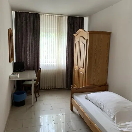 City Hotel Dinslaken * دينسلاكن