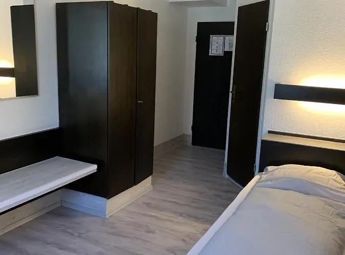 Отель City Hotel Dinslaken *