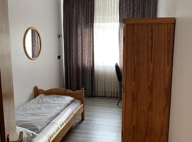 City Hotel Dinslaken Отель